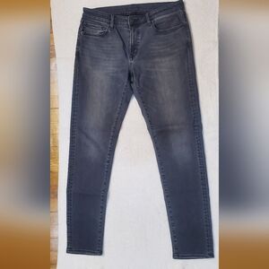 UNIQLO gray straight leg JEANS size 33
